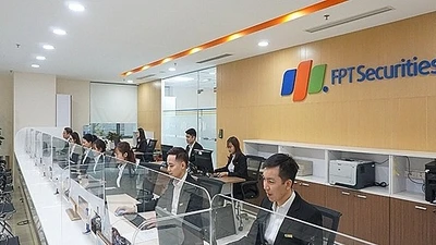 FPTS bổ nhiệm Phó Tổng Giám đốc mới giữa lúc lợi nhuận lao dốc 