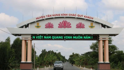 Bình Trang thực hiện duy tu các tuyến đường tại Tân Hưng