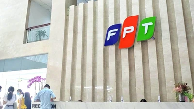 FPT lãi đậm hơn 4.400 tỷ, EPS bứt tốc gần 20% sau 6 tháng