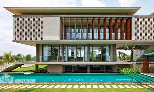 Lam chắn nắng ấn tượng cho nhà hướng Tây nóng khủng khiếp