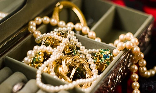 Thị trường trang sức tung hàng “nóng” quyến rũ chị em