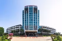 Đấu thầu tại ĐH SPKT TP.HCM: Hé lộ mối quan hệ "đối thủ - đối tác" lạ kỳ