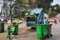 Tây Ninh: Phòng Kinh tế xã Mộc Hóa chi hơn 1,1 tỷ mua sắm thùng rác