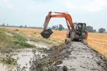 Tây Ninh chỉ định gói nạo vét, san sửa đê kênh Lô 10 hơn 1,2 tỷ cho Tường Tộ