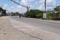 Cải tạo vỉa hè nội thị Quốc lộ 62 Tây Ninh: Nhà thầu yêu cầu làm rõ HĐTT