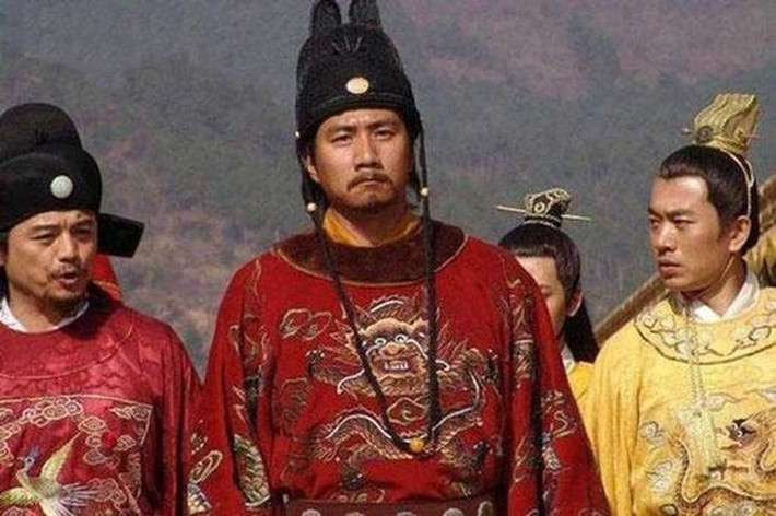 Lưu Bá Ôn sau đó lên kinh tạ tội với Minh Thái Tổ Chu Nguyên Chương, và ở lại Nam Kinh. Một thời gian sau, Lưu Bá Ôn lâm bệnh liệt giường.