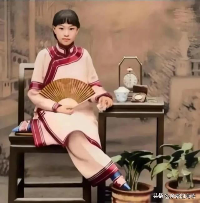 Dung mạo trong sáng, thuần khiết dù những mỹ nhân thời xưa này không có công nghệ làm đẹp hiện đại. Vẻ đẹp của họ hoàn toàn tự nhiên.