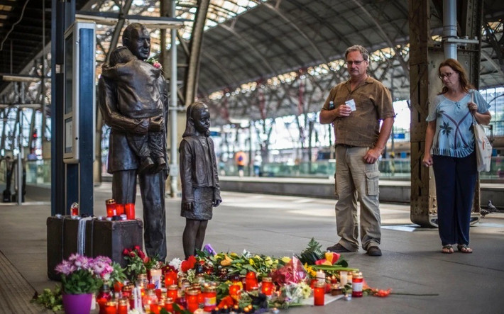 Sau khi Đức quốc xã chiếm đóng Ba Lan, tất cả các biên giới do chính quyền Hitler kiểm soát đã bị đóng cửa nên nỗ lực giải cứu trẻ em Do Thái của ông Nicholas kết thúc. Ảnh: Matej Divizna/Getty Images.