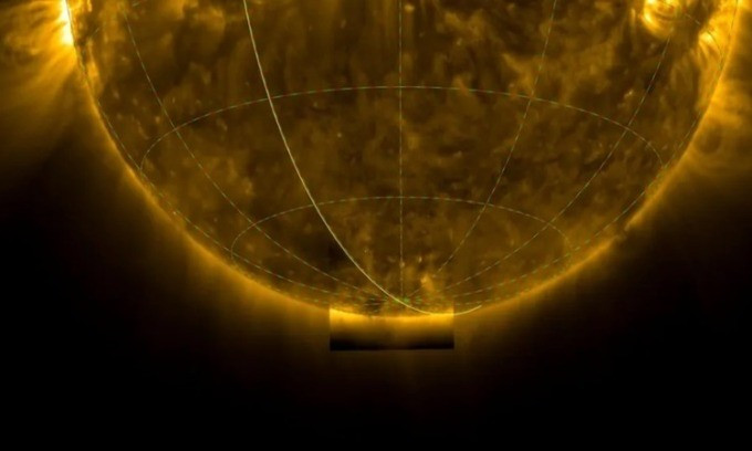 Những hình ảnh mới từ Solar Orbiter của Cơ quan Vũ trụ Châu Âu (ESA) cho thấy góc nhìn về cực nam của Mặt trời chưa từng được ghi lại trước đây. Những hình ảnh này được chụp vào ngày 23/3. Ảnh: ESA.