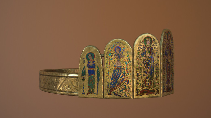 Hai bên cạnh vua Constantine IX mô tả Hoàng hậu Zoë ở bên phải và Theodora ở bên trái. Cả hai đều được ghi chú là "hiền đạo nhất" bằng tiếng Hy Lạp. Ảnh: artstation.com.