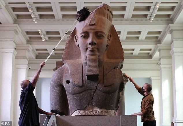 Pharaoh Ramesses II còn cho xây dựng một thủ đô mới gọi là "Pi-Ramesses" (còn được gọi là "Per-Ramesses") ở phía đông đồng bằng sông Nile, gần ngôi làng Qantir ngày nay. Ảnh: PA.