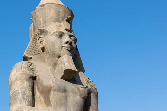 Pharaoh Ramesses II lên ngôi báu sau khi vua cha - pharaoh Seti I (cai trị khoảng năm 1294 trước Công nguyên đến năm 1279 trước Công nguyên) qua đời. Ảnh: Respiro/Shutterstock.