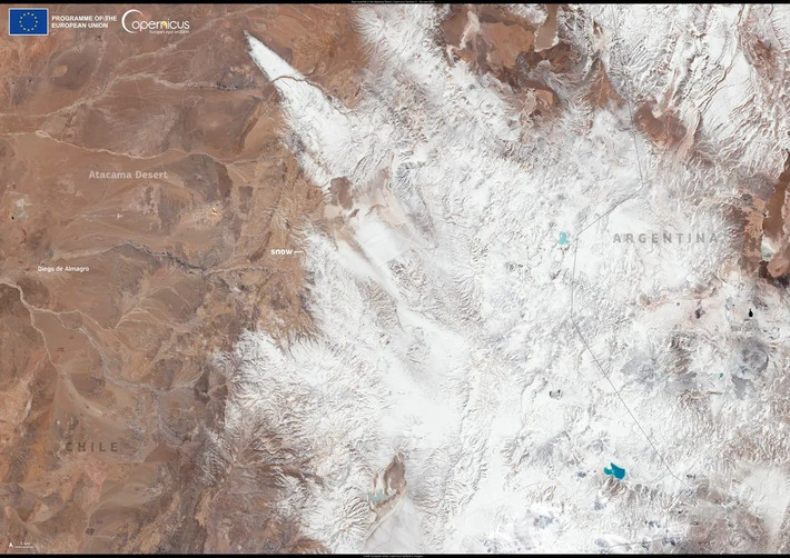 Atacama là nơi có bầu trời tối nhất thế giới, là địa điểm lý tưởng để đặt các kính thiên văn tiên tiến nhất hành tinh trong nhiều thập kỷ. Ảnh: European Union, Copernicus Sentinel-2 imagery.