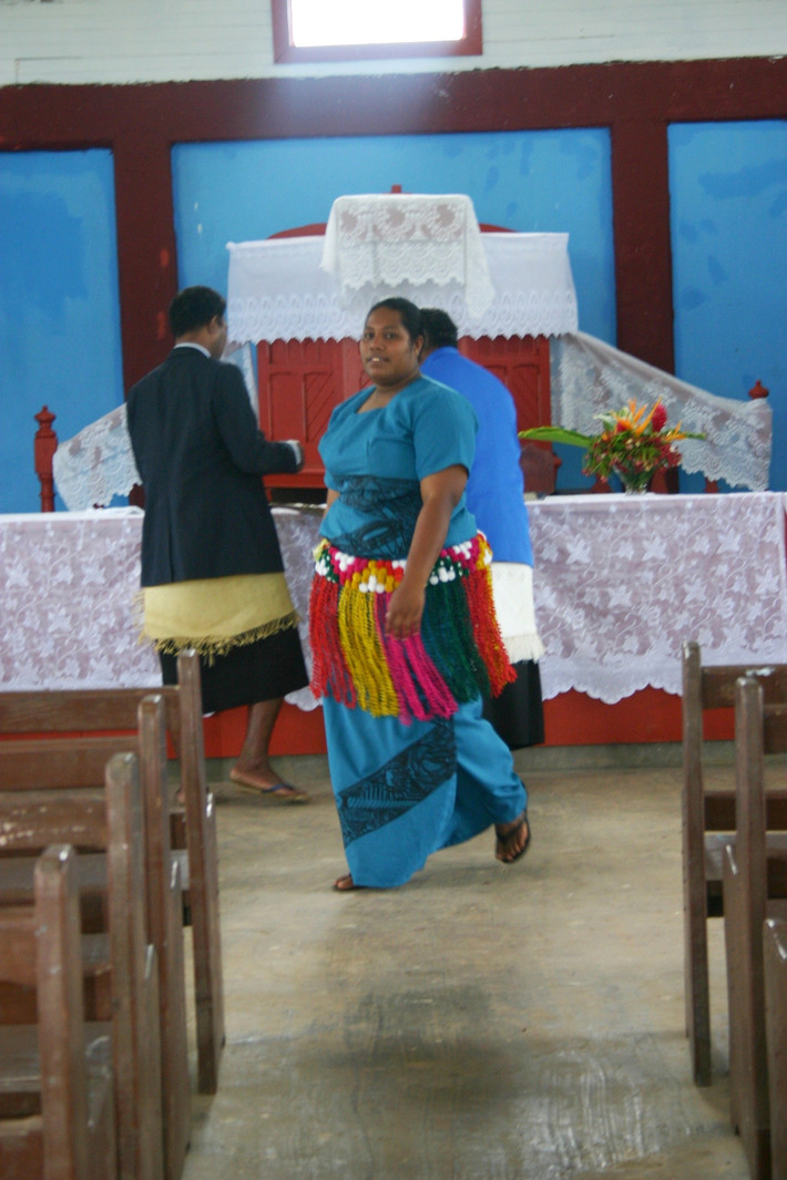 Phụ nữ ở Vương quốc Tonga tự tin và duyên dáng với thân hình nảy nở. Ngoài ra, họ còn thể hiện sự khéo léo qua khả năng nhảy múa. Ảnh: travellittleknownplaces.com.