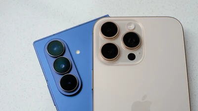 Galaxy Z Fold7 dám làm điều Apple không dám làm