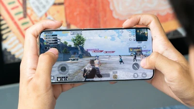 Top 4 smartphone chơi game đỉnh nhất đầu năm 2025 