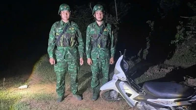 18kg vàng thỏi bị bỏ lại bên đường gây xôn xao