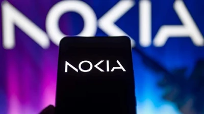 Nokia sụp đổ vì “nội gián” Microsoft hay tự đánh mất mình?