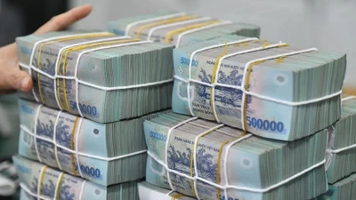 Bộ Tài chính đề xuất nâng giảm trừ gia cảnh lên 15,5 triệu đồng
