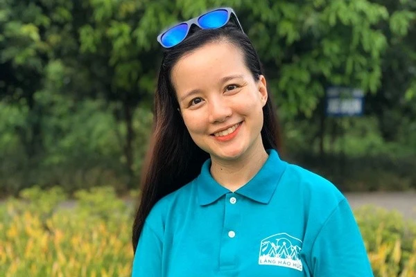 Biết gì về MC Minh Trang đứng sau trại hè Làng Háo Hức?