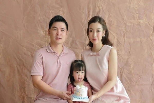 Hoa hậu Đỗ Mỹ Linh tiết lộ tính cách của con gái 2 tuổi