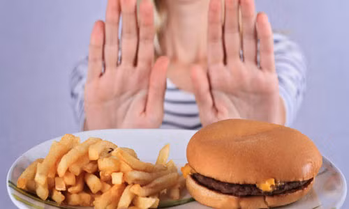 Khi mệt mỏi, bạn tuyệt đối không làm 10 việc sau đây