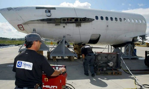 Xem máy bay "ma" bị xử tử ra sao?