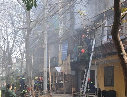 Cháy dữ dội tại Khu tập thể Thanh Xuân Bắc, Hà Nội