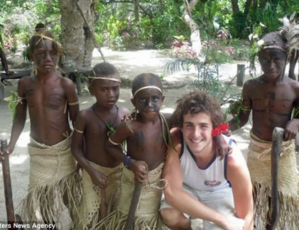 Người trẻ nhất "xách ba lô lên và đi" 196 nước