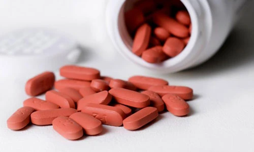 Đây là lý do U40 nên ngừng uống thuốc giảm đau