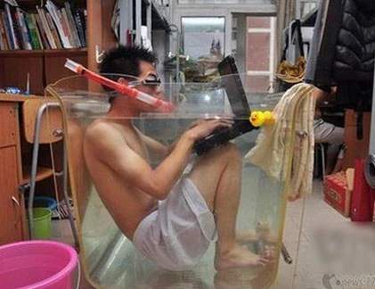 Trai trẻ nổi loạn, thích thể hiện (3)