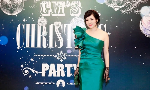 Kinh ngạc những bữa tiệc hoành tráng ở biệt thự Giáng My