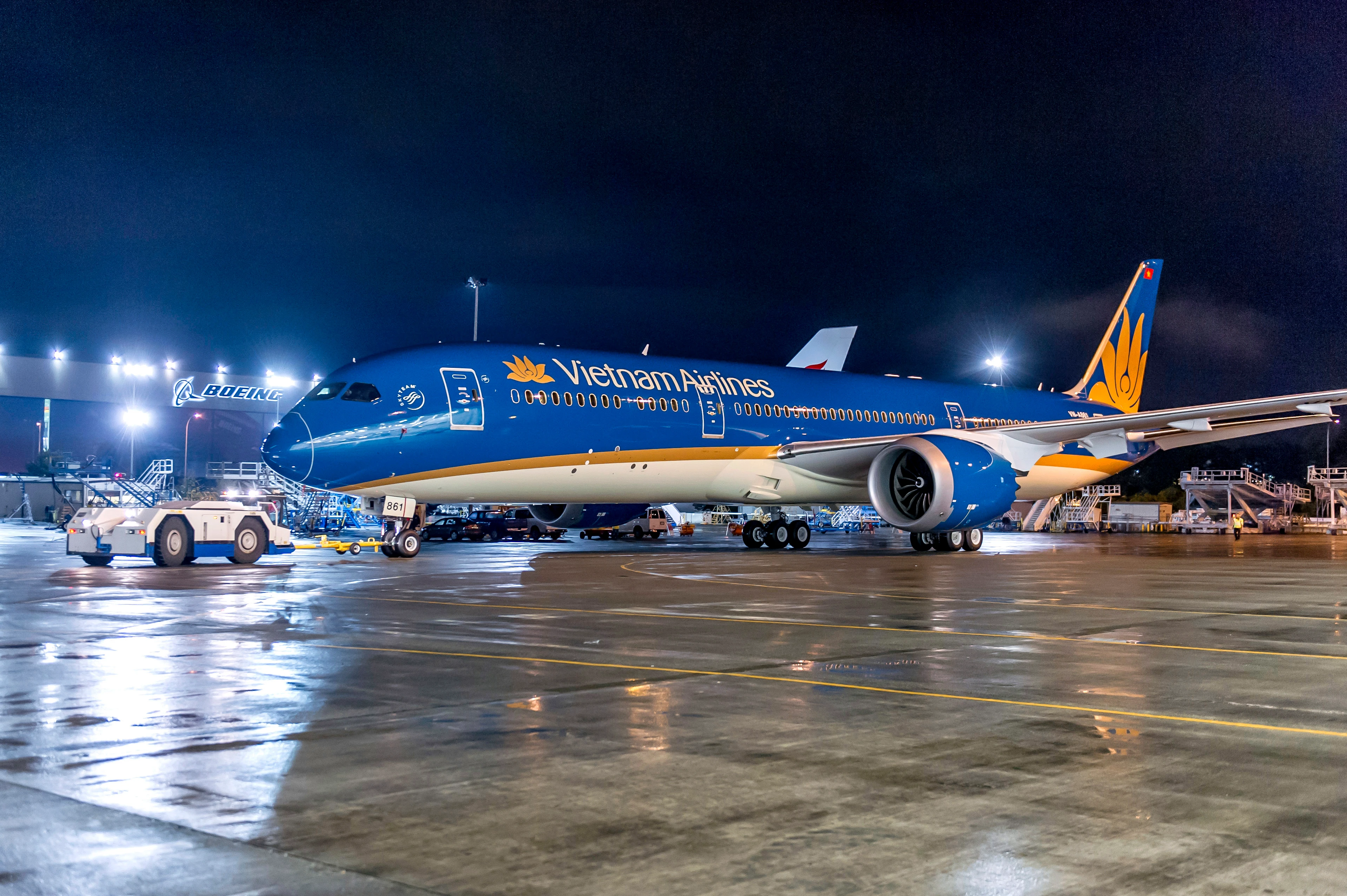 Boeing 787-9 Dreamliner đầu tiên của Vietnam Airlines rời xưởng sơn Mỹ