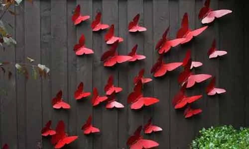 Trang trí hàng rào sân vườn bằng vật dụng cũ cực đỉnh