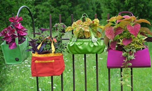 Cách làm những kiểu chậu hoa tái chế xinh xắn trang trí nhà