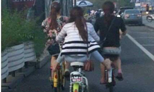 Hành động siêu khó đỡ của giới trẻ Trung Quốc (12)