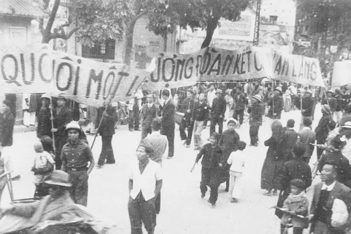 Những hình ảnh Ngày Tổng tuyển cử đầu tiên cách đây 73 năm