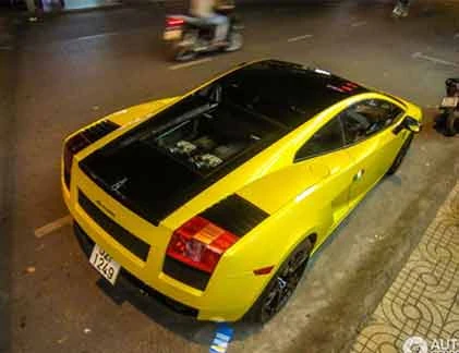 Siêu xe hàng hiếm của VN xuất hiện trên báo Tây