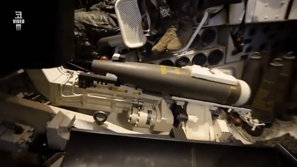 Theo đó Romania sẽ mua năm sư đoàn pháo tự hành K9 155 mm với chi phí ước tính 1,923 tỷ USD.