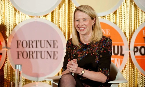 Cuộc sống xa hoa của nữ CEO vừa bán Yahoo cho Verizon