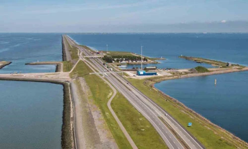 Kỳ vĩ công trình đê biển ở Hà Lan nhìn được từ vũ trụ