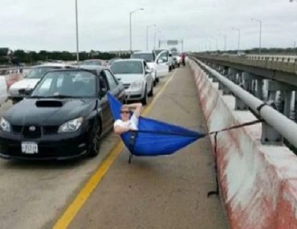 Mọi nơi đều có thể biến thành chỗ ngủ