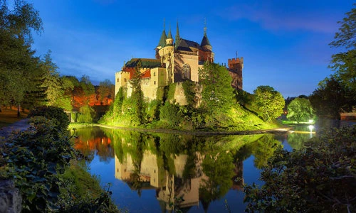 Chiêm ngưỡng những lâu đài thơ mộng nhất thế giới