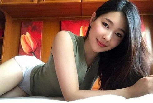 Hot girl Malaysia sở hữu vòng 3 đẹp hút hồn người đối diện