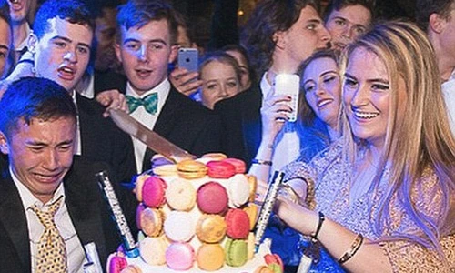 Cuộc sống như bà hoàng của ái nữ tỷ phú Abramovich