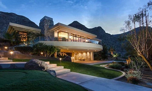 Sắp kết thúc nhiệm kỳ, Obama mua 2 biệt thự hàng triệu USD