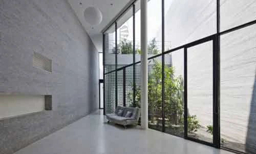 Ngắm nhà ống đầy ánh sáng ở Gia Lai