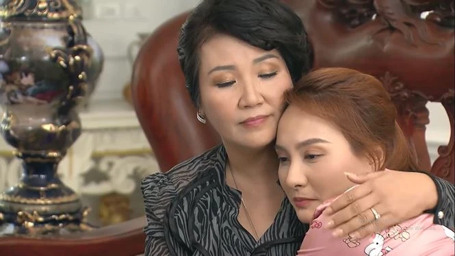 Không ngờ mẹ chồng Thư trong Về nhà đi con có phong cách thời trang đẹp đến vậy