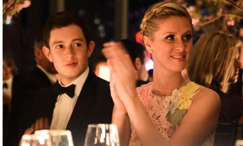 Người thừa kế đẹp trai của gia tộc giàu nhất thế giới