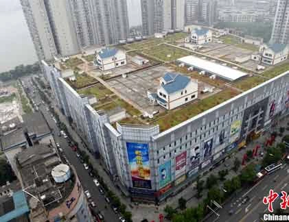 Những tòa biệt thự kỳ lạ trên nóc nhà cao tầng